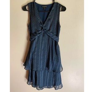 Banana Republic size (0 P) navy polka dot tiered dress with front twist knot